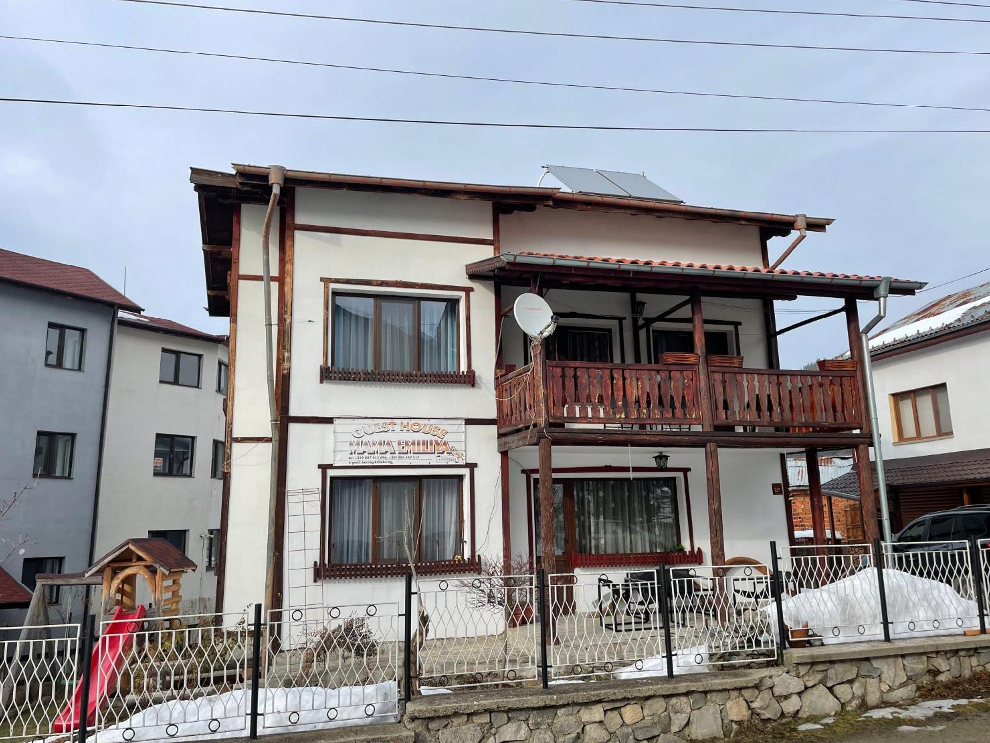 Mama Emiliya Guest House Beli Iskăr Exterior foto